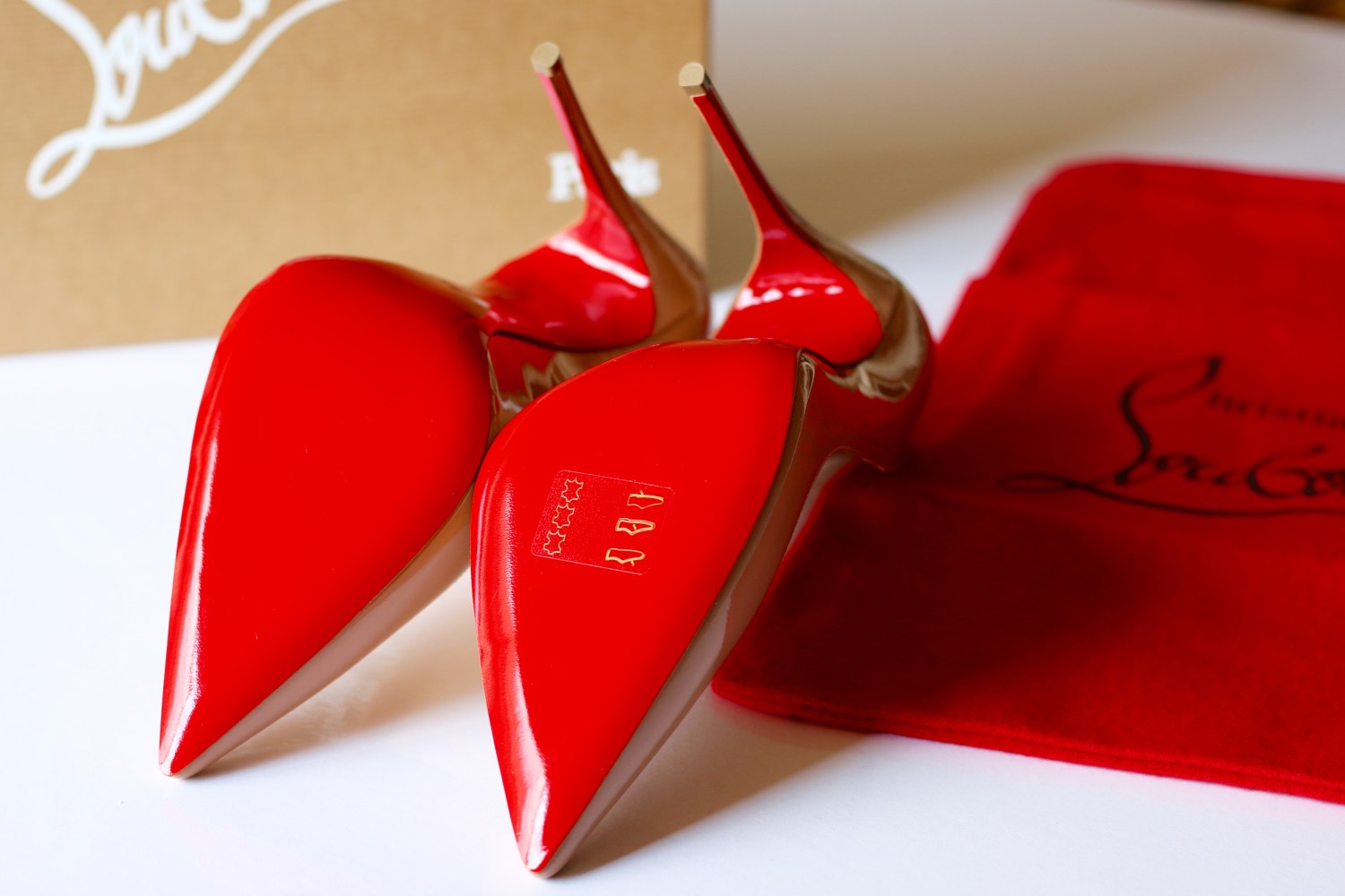 Detail Christian Louboutin Stickers Nomer 52