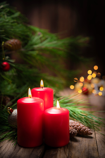 Detail Christmas Candle Images Nomer 14