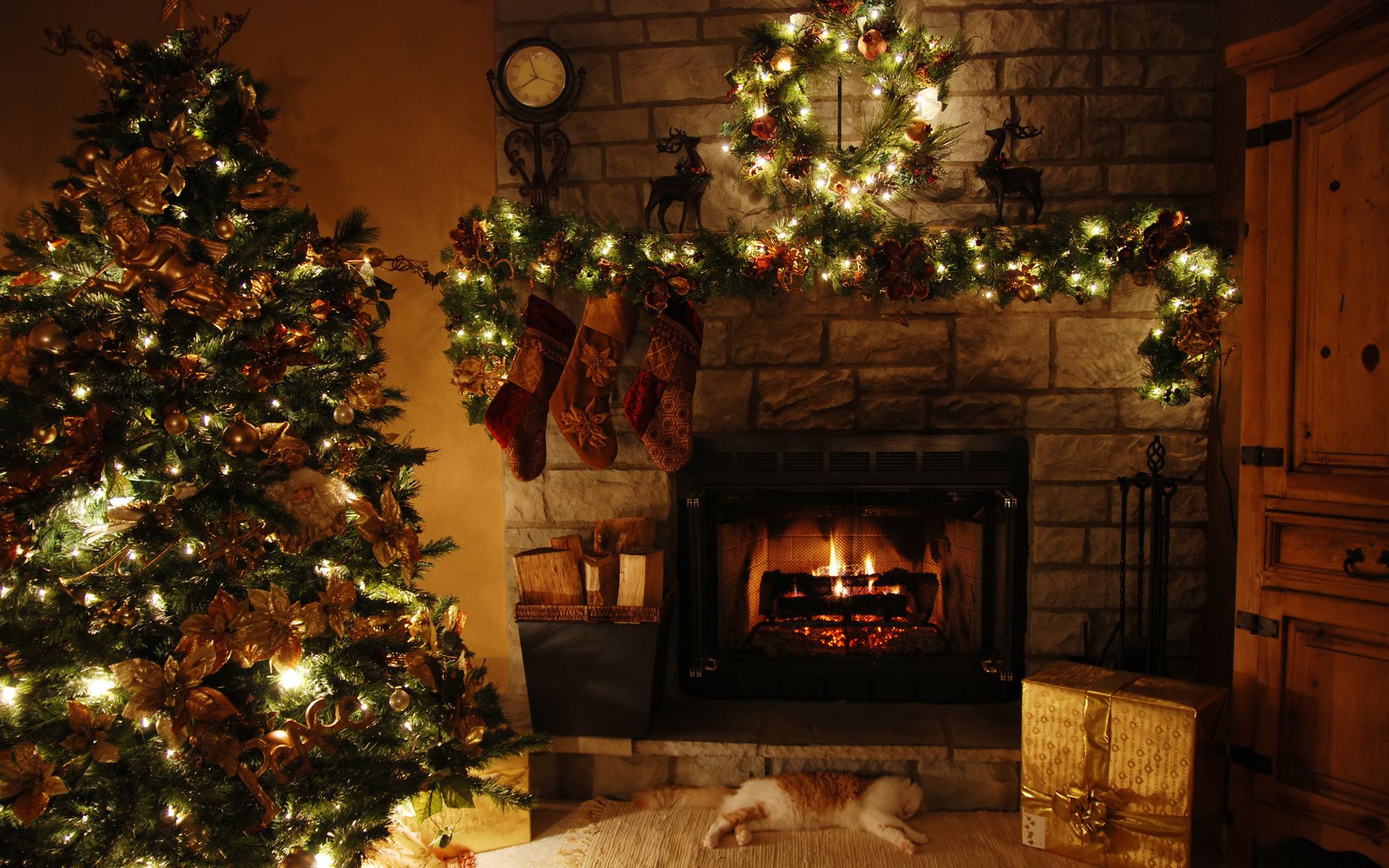 Detail Christmas Fireplace Desktop Background Nomer 18