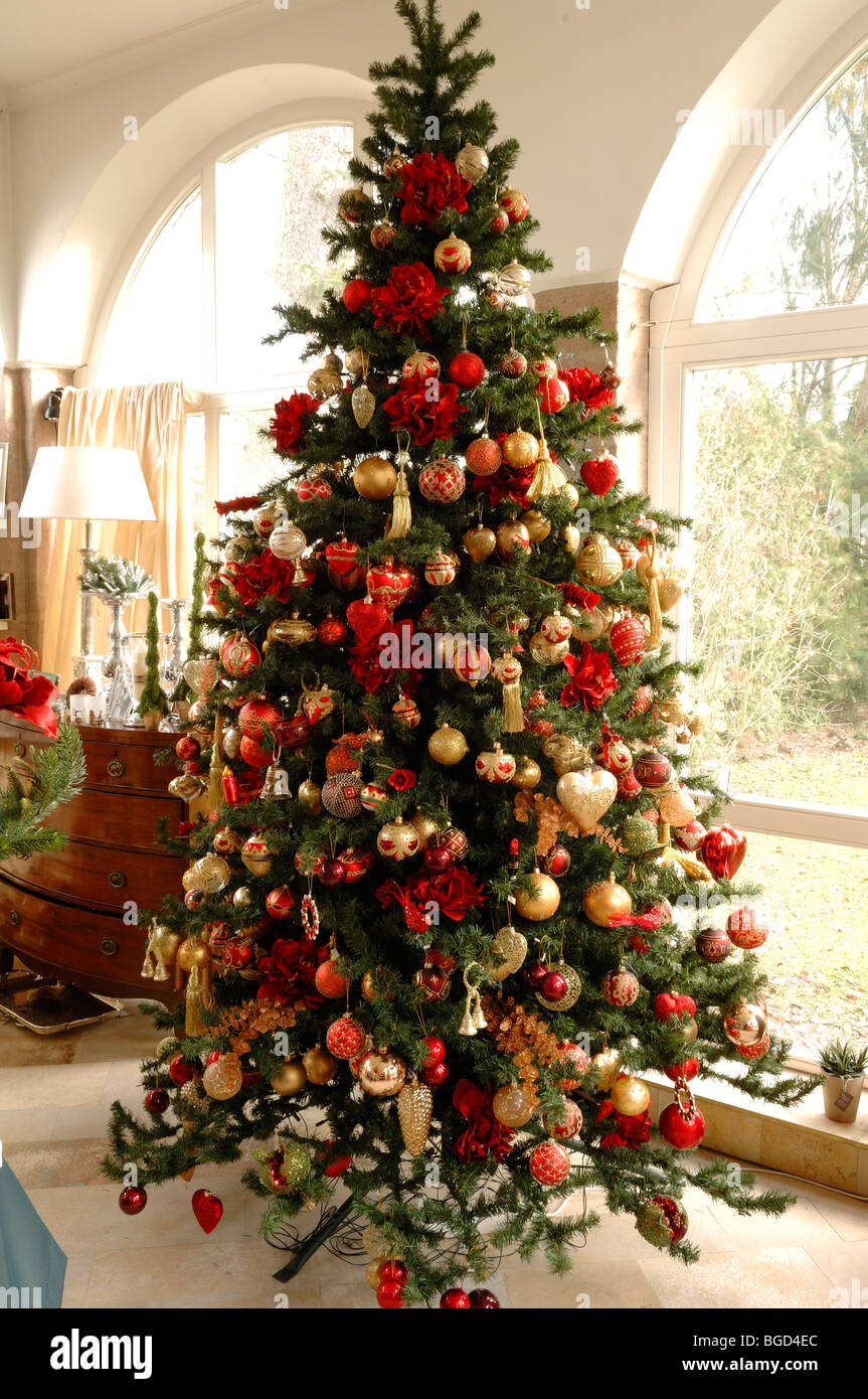 Detail Christmas Tree High Resolution Nomer 21