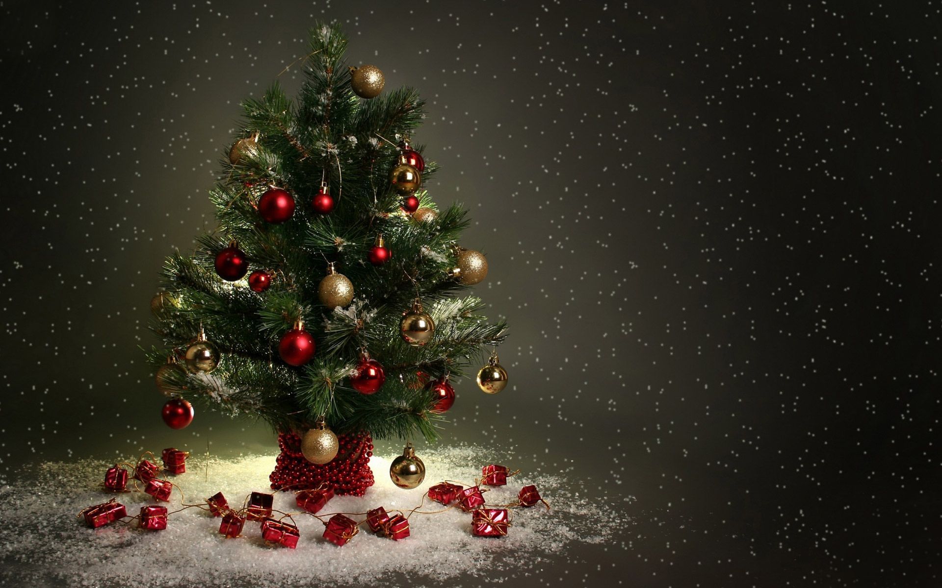 Detail Christmas Tree Images Hd Nomer 4