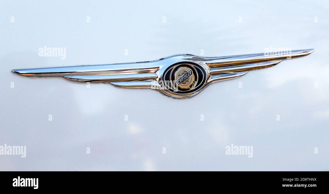 Detail Chrysler Car Logo Nomer 20