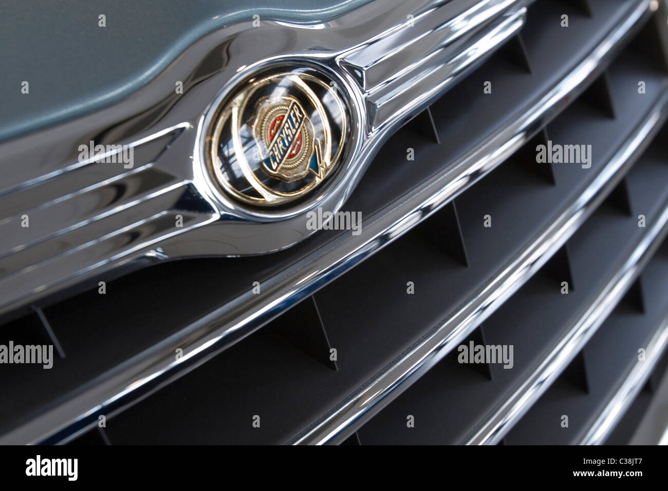 Detail Chrysler Car Logo Nomer 47