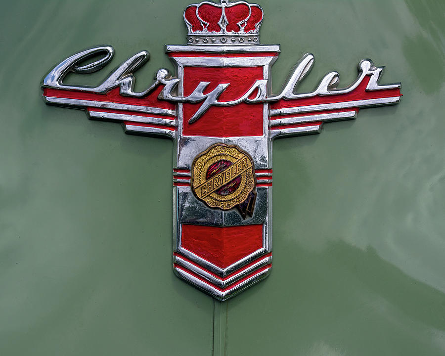 Detail Chrysler Emblem Pictures Nomer 53