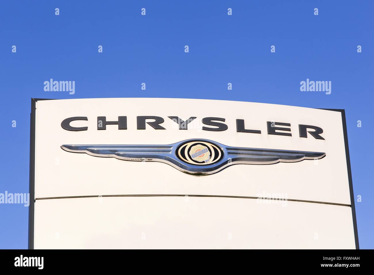 Detail Chrysler Logo Image Nomer 46
