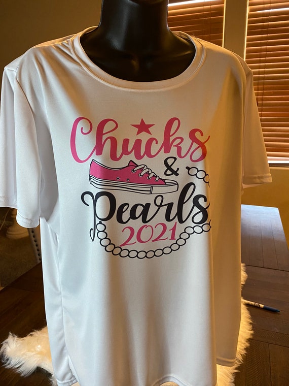 Detail Chuck And Pearls T Shirt Nomer 38