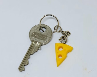 Detail Chuck E Cheese Keychain Nomer 43