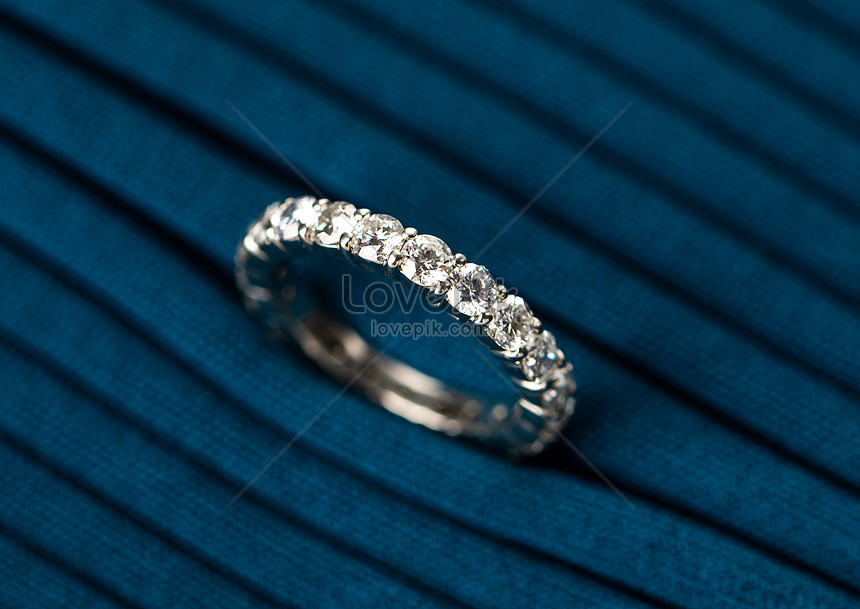 Detail Cincin Berlian Pernikahan Nomer 44