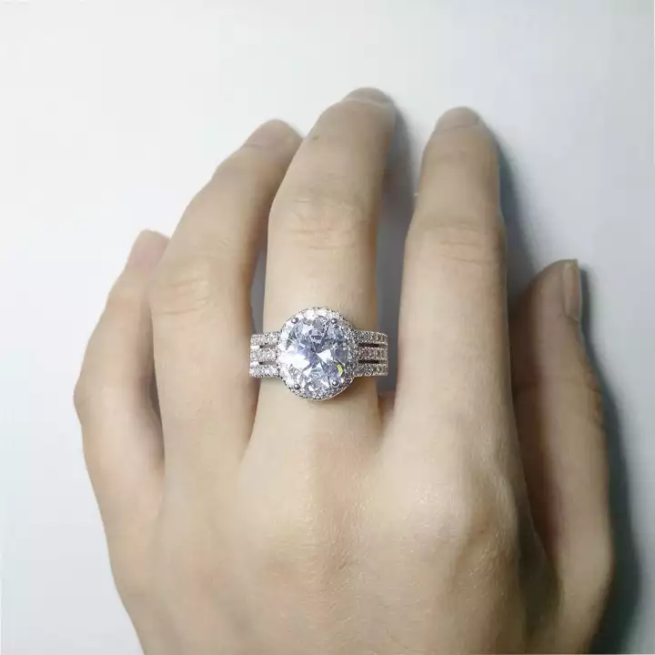 Detail Cincin Berlian Putih Nomer 23