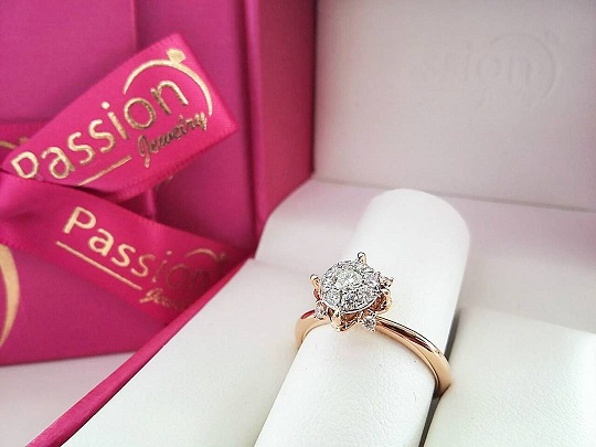 Detail Cincin Berlian Unik Nomer 16