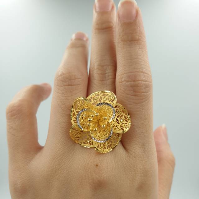 Detail Cincin Emas Bunga Nomer 3