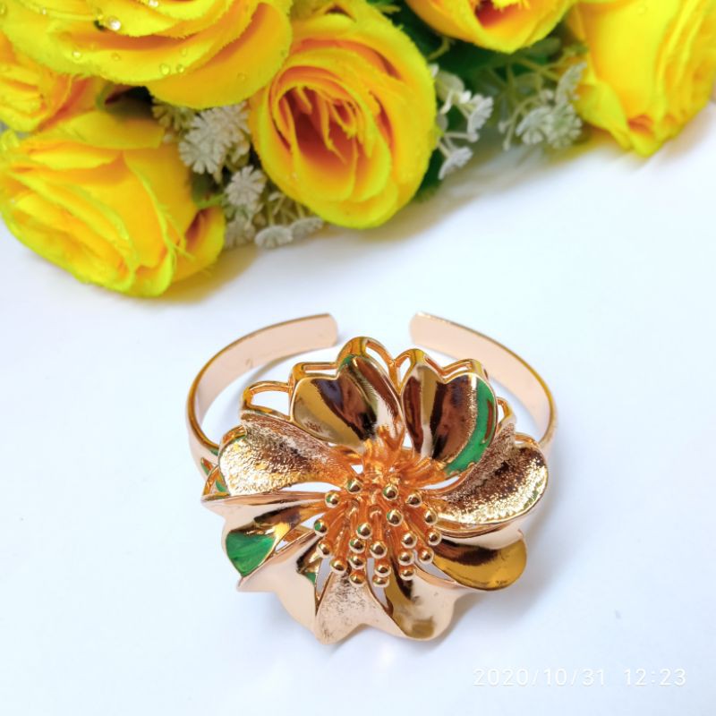 Detail Cincin Emas Bunga Rose Nomer 53