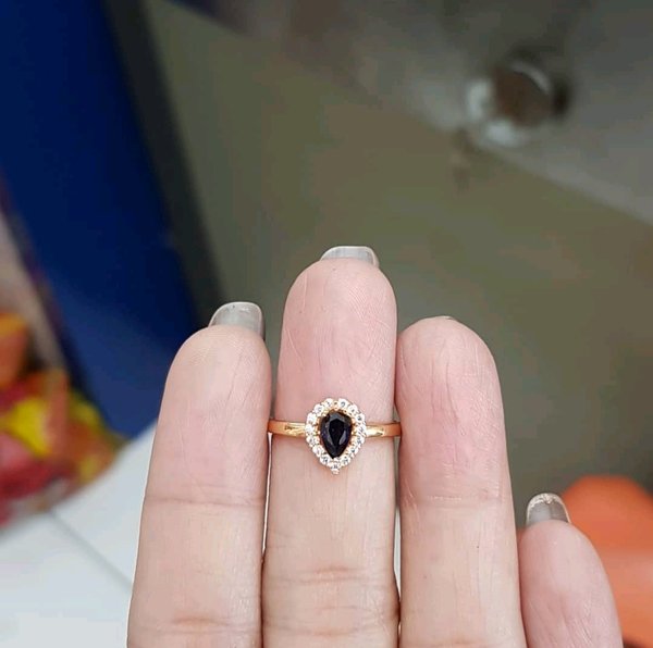 Detail Cincin Emas Mata Hitam Nomer 12