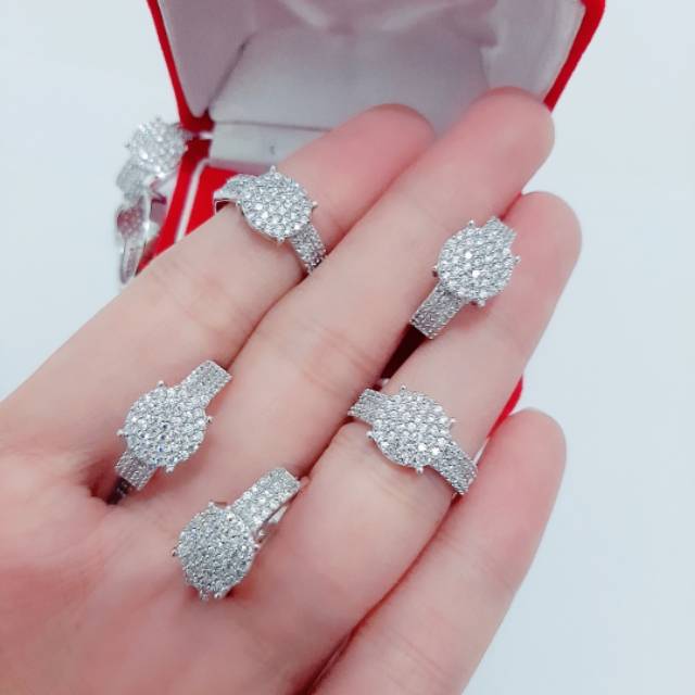 Detail Cincin Emas Putih Elegan Nomer 30