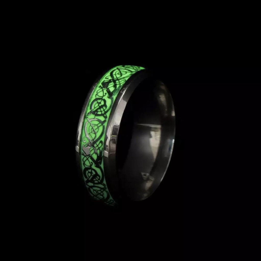 Detail Cincin Glow In The Dark Nomer 40