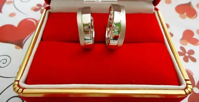 Detail Cincin Kawin Dan Tempatnya Nomer 19