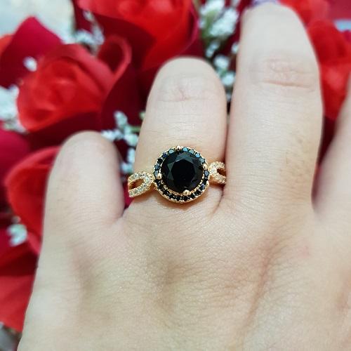 Detail Cincin Permata Hitam Nomer 4