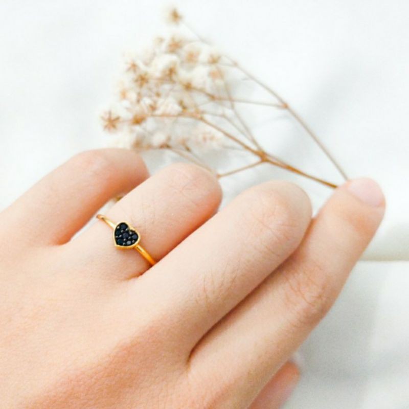 Detail Cincin Permata Hitam Nomer 5