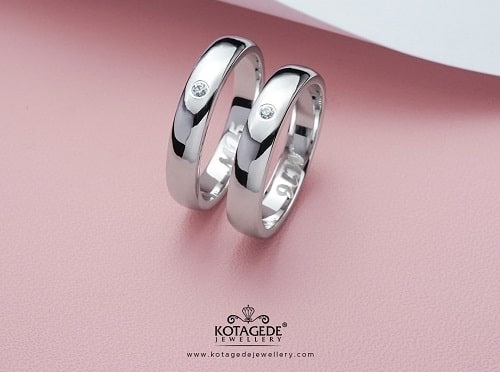 Detail Cincin Pernikahan Emas Putih Nomer 32