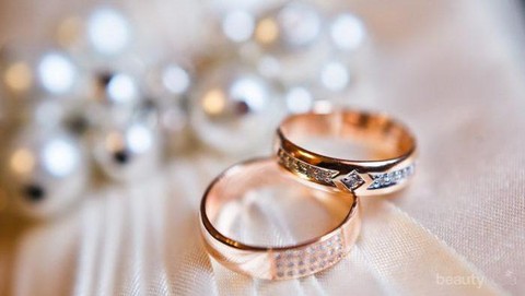 Detail Cincin Pernikahan Simple Tapi Elegan Nomer 3