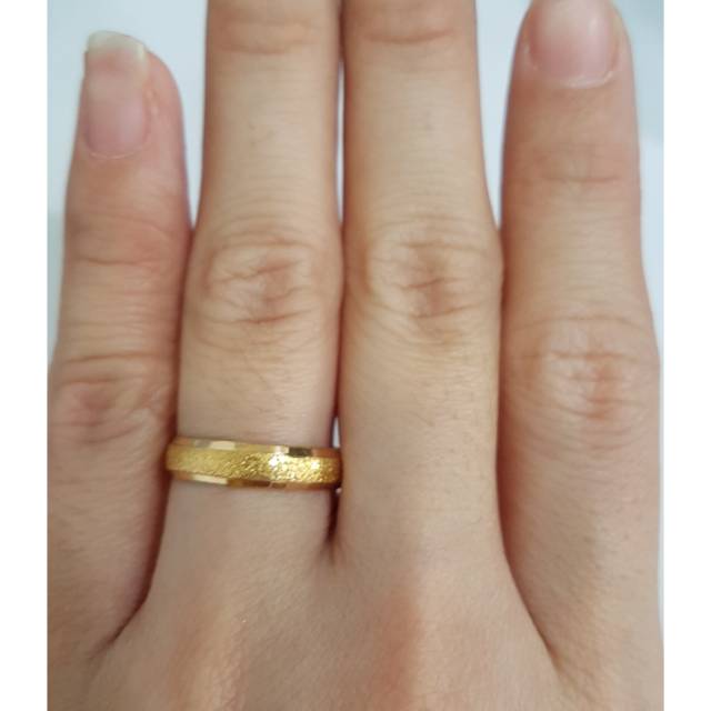 Detail Cincin Pernikahan Simple Tapi Elegan Nomer 50