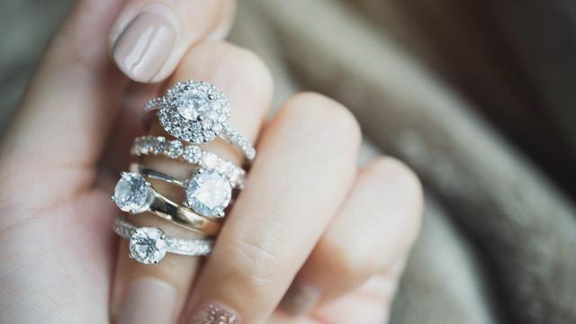 Detail Cincin Tunangan Dan Cincin Nikah Nomer 2