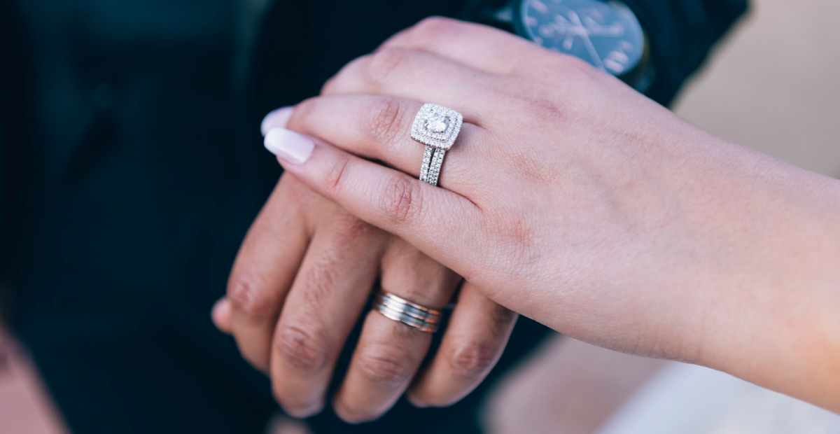 Detail Cincin Tunangan Dan Cincin Nikah Nomer 48