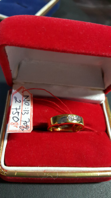 Detail Cincin Tunangan Dan Tempatnya Nomer 28