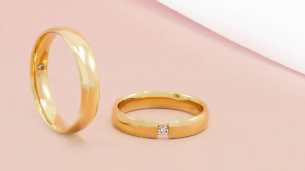 Detail Cincin Tunangan Dan Tempatnya Mewah Nomer 37