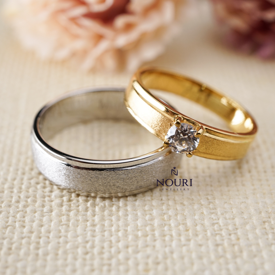 Detail Cincin Tunangan Emas Kuning Nomer 27