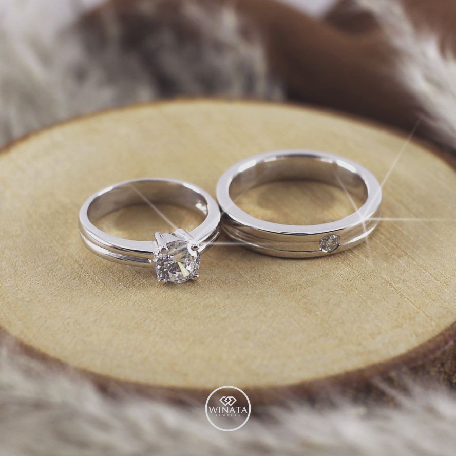 Detail Cincin Tunangan Emas Putih Nomer 25