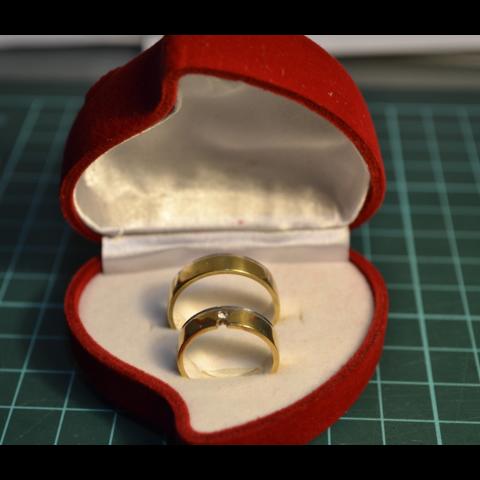 Detail Cincin Tunangan Sama Tempatnya Nomer 48