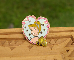 Detail Cinderella Carriage Pin Nomer 43