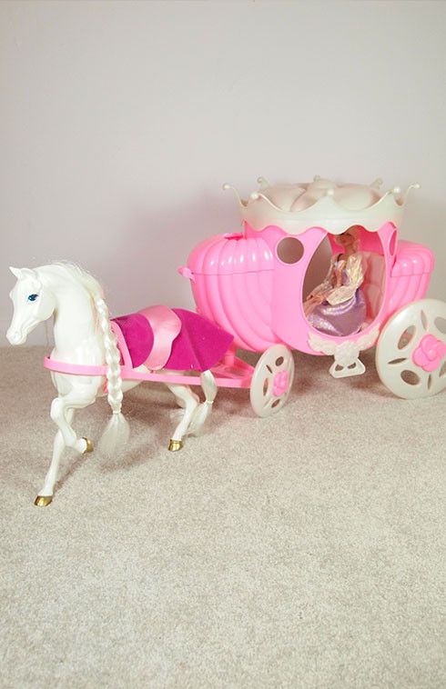 Detail Cinderella Doll With Carriage Nomer 37