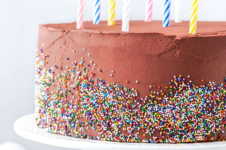 Detail Gambar Birthday Cake Nomer 25