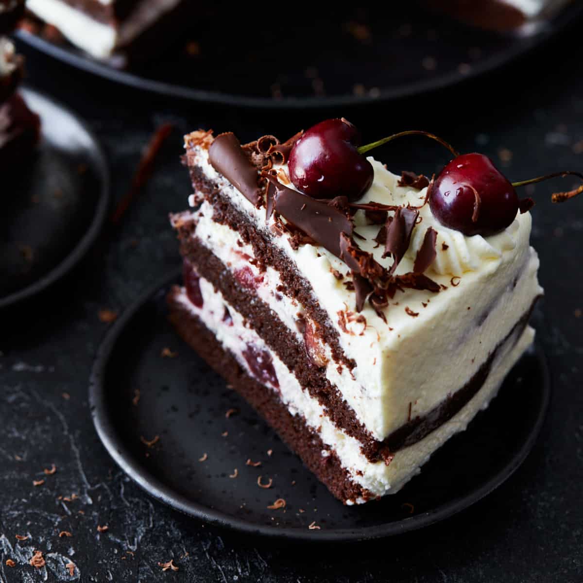 Detail Gambar Black Forest Cake Nomer 15