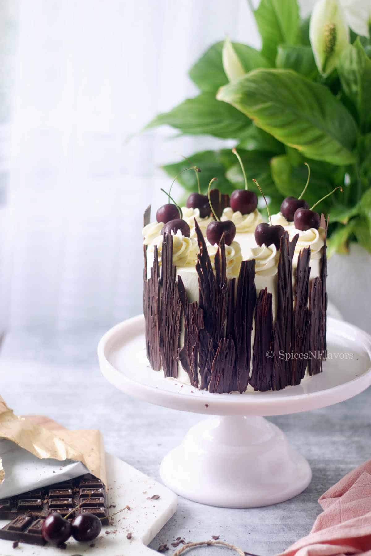 Detail Gambar Black Forest Cake Nomer 31