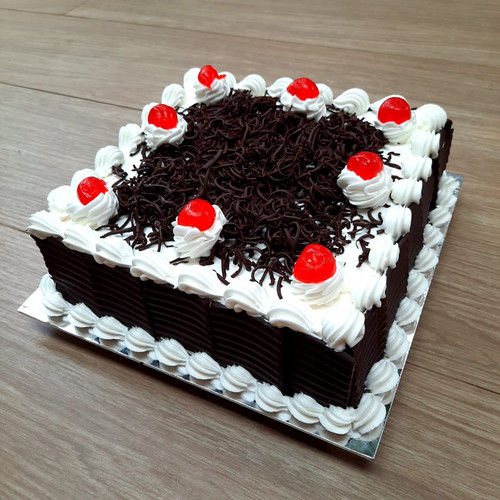 Detail Gambar Black Forest Kotak Nomer 25