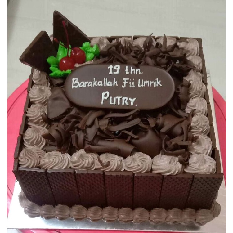 Detail Gambar Black Forest Kotak Nomer 5