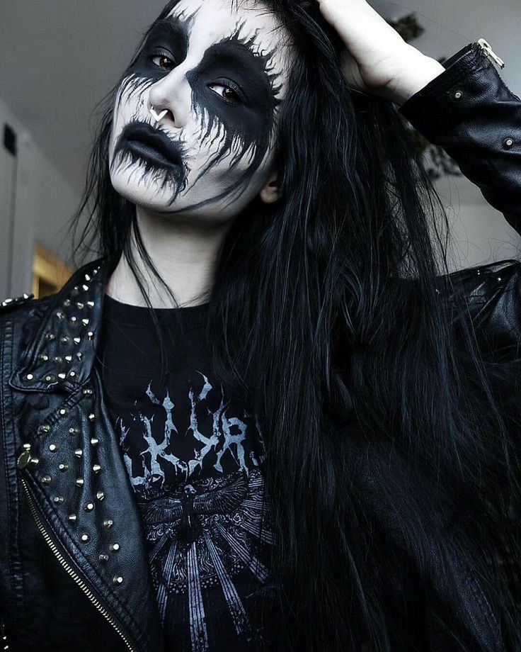 Detail Gambar Black Metal Gothic Nomer 11