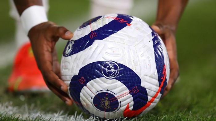 Detail Gambar Bola Di Lapangan Nomer 2