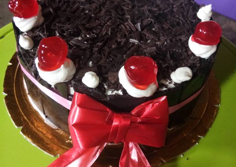 Detail Gambar Bolu Black Forest Nomer 24