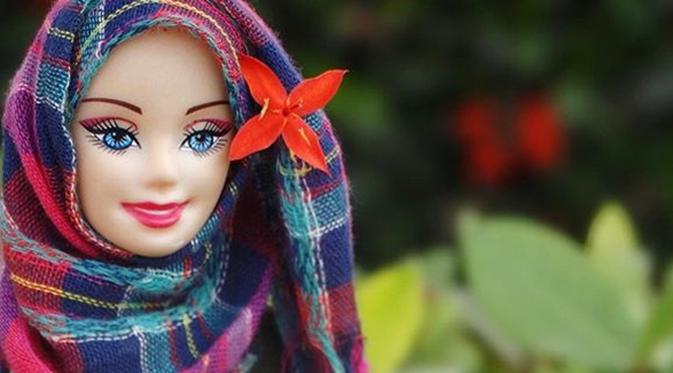 Detail Gambar Boneka Barbie Berhijab Nomer 14