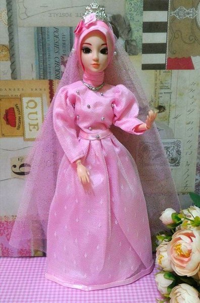 Detail Gambar Boneka Barbie Muslimah Nomer 21