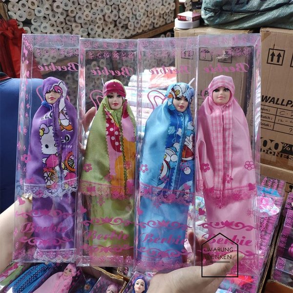 Detail Gambar Boneka Barbie Muslimah Nomer 43