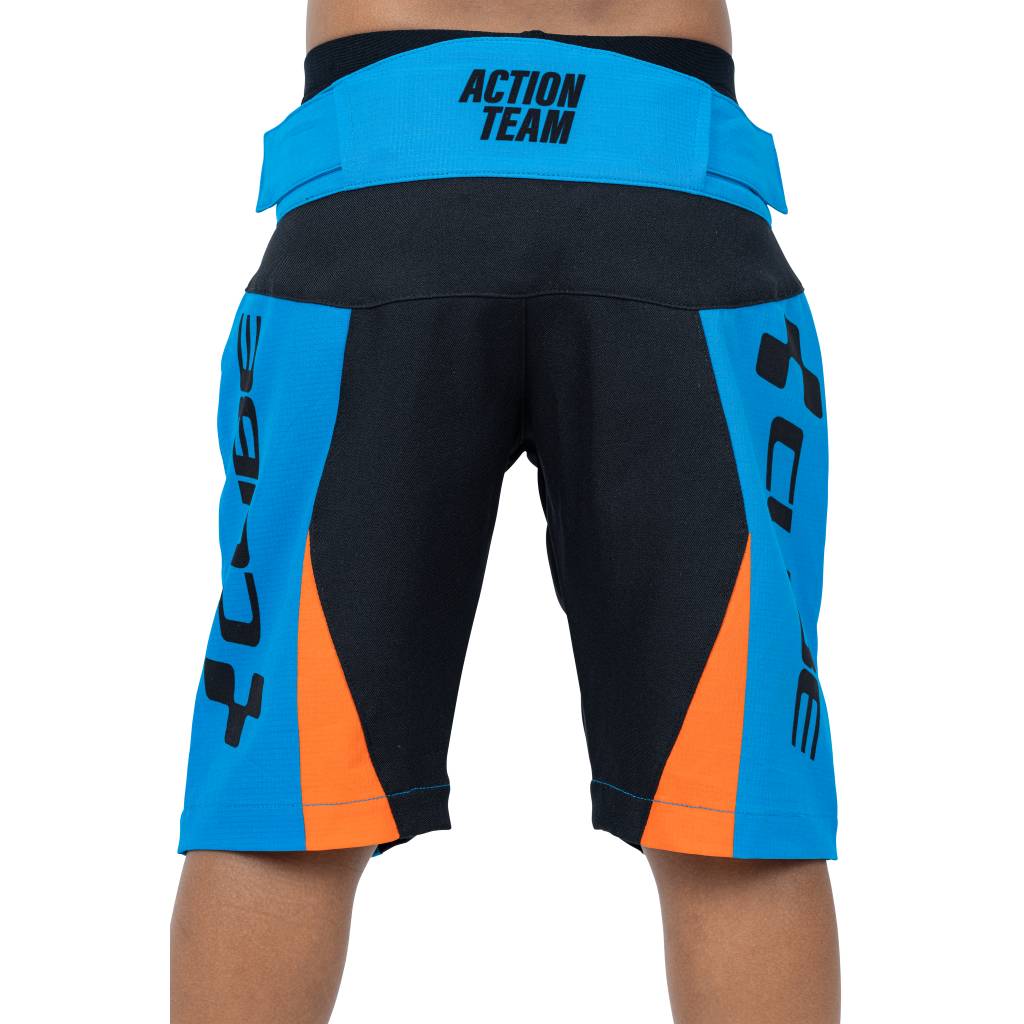 Detail Cube Action Shorts Team Nomer 17