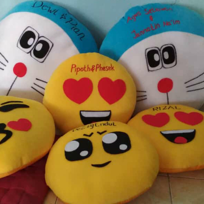 Detail Gambar Boneka Emoticon Dari Kain Flanel Nomer 7