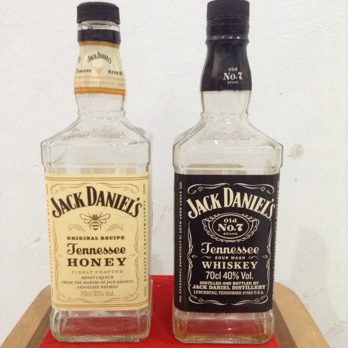 Detail Gambar Botol Jack Daniel Nomer 11