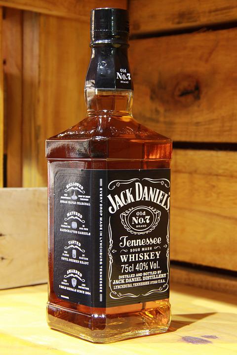 Detail Gambar Botol Jack Daniel Nomer 22