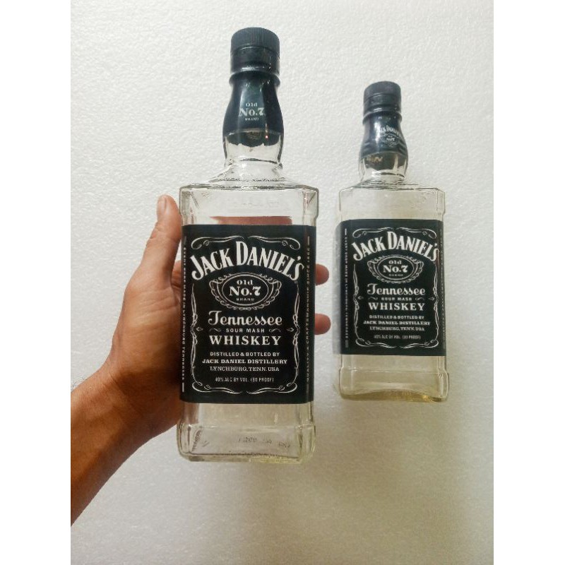 Detail Gambar Botol Jack Daniel Nomer 27